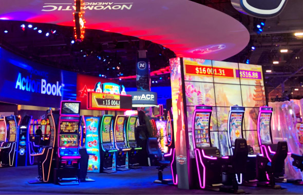 casino slot machine, curved display